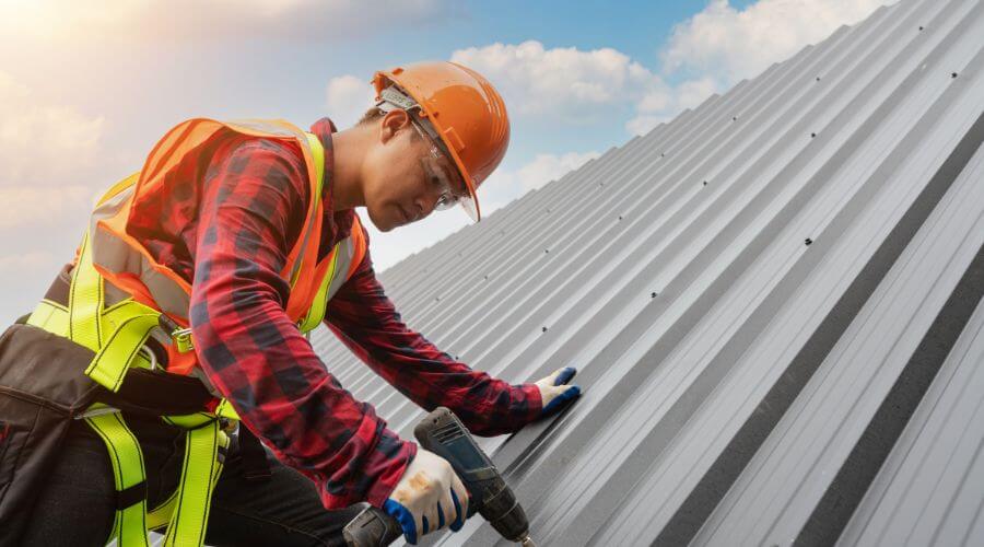 Professional Flat Roofing Installation in Dana, IL
